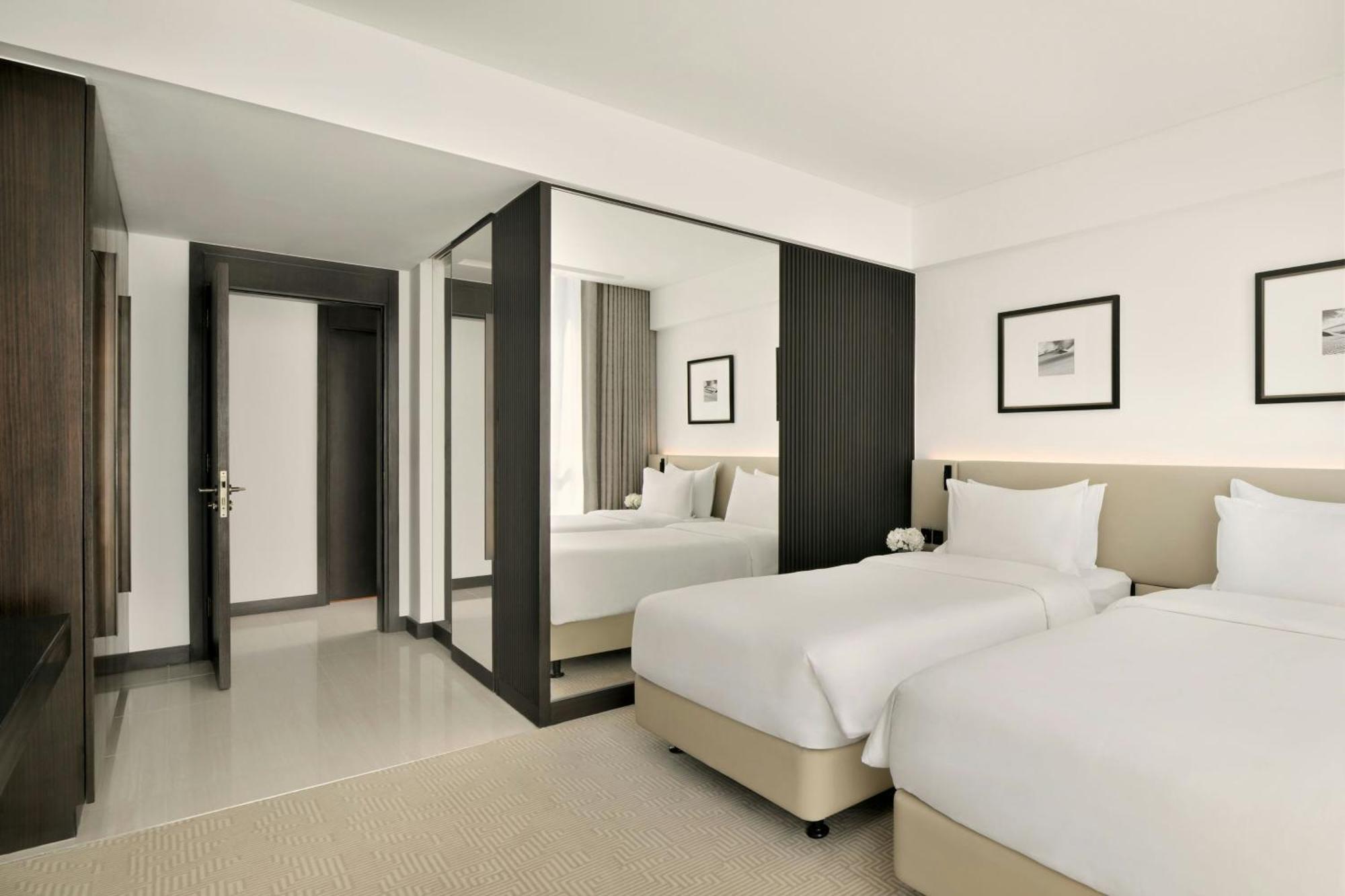 Sheraton Grand Hotel, Hotel Dubai